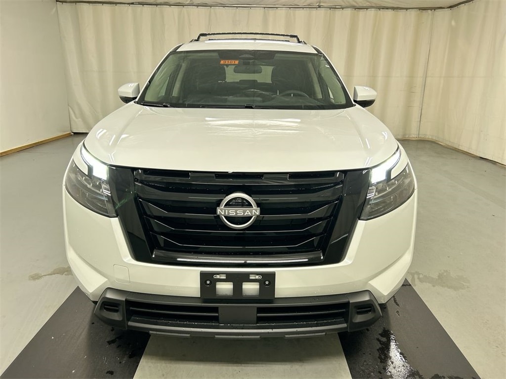 New 2025 Nissan Pathfinder SV SUV