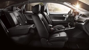 2018 Nissan Sentra console