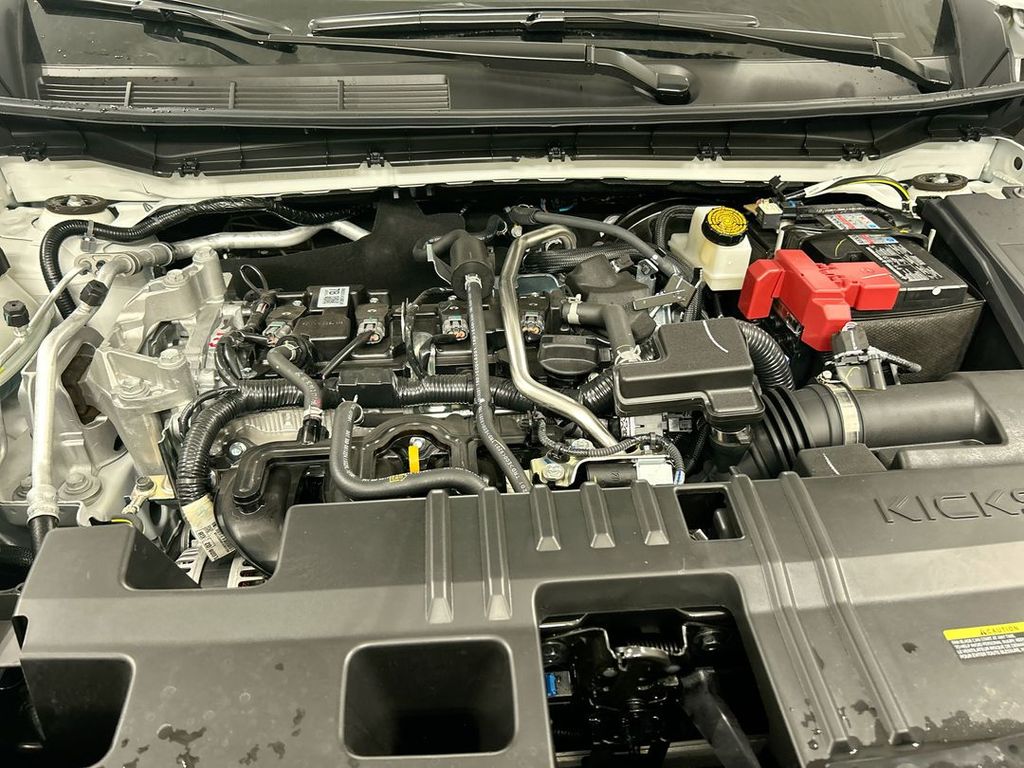 2025 Nissan Kicks SR AWD - Photo 10