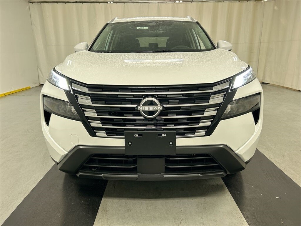 2026 Nissan Rogue SV photo 3