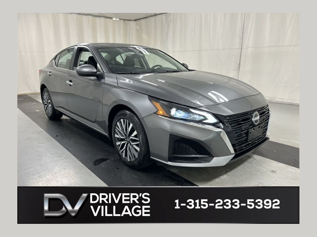 Used 2023 Nissan Altima 2.5 SV Sedan
