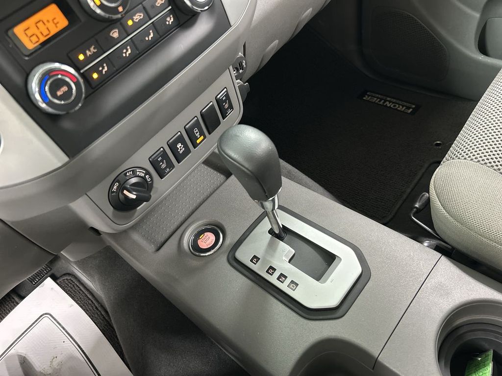 2021 Nissan Frontier SV - Photo 17