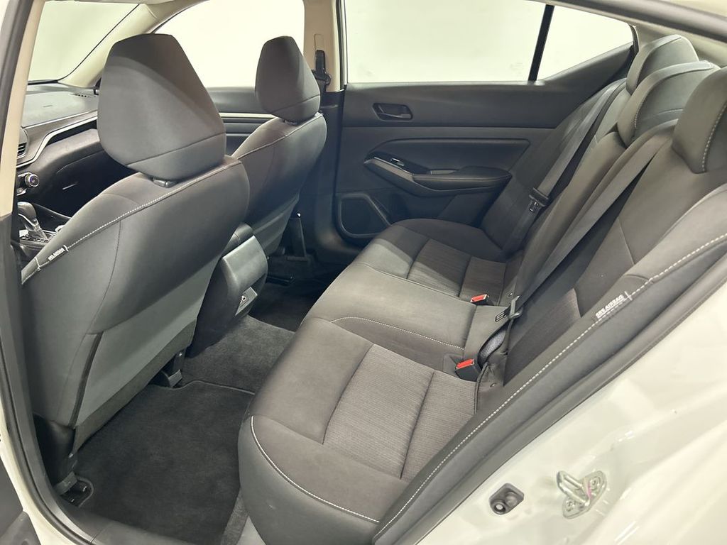 2023 Nissan Altima SV - Photo 19