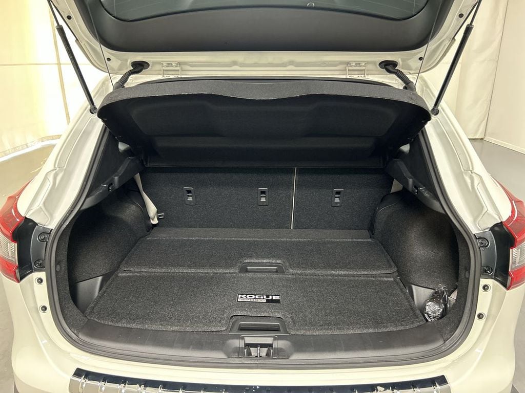 2022 Nissan Rogue Sport SL - Photo 22