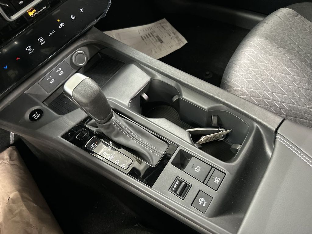 2026 Nissan Sentra SV - Photo 17