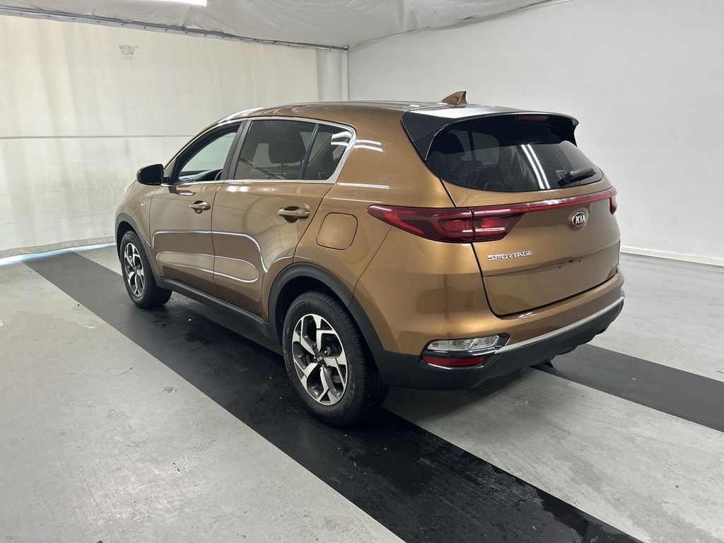 2020 Kia Sportage LX - Photo 7