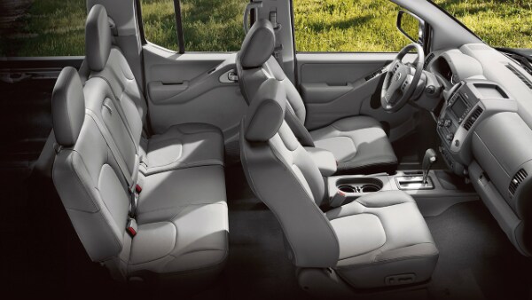 2018 Nissan Frontier crew cab interior