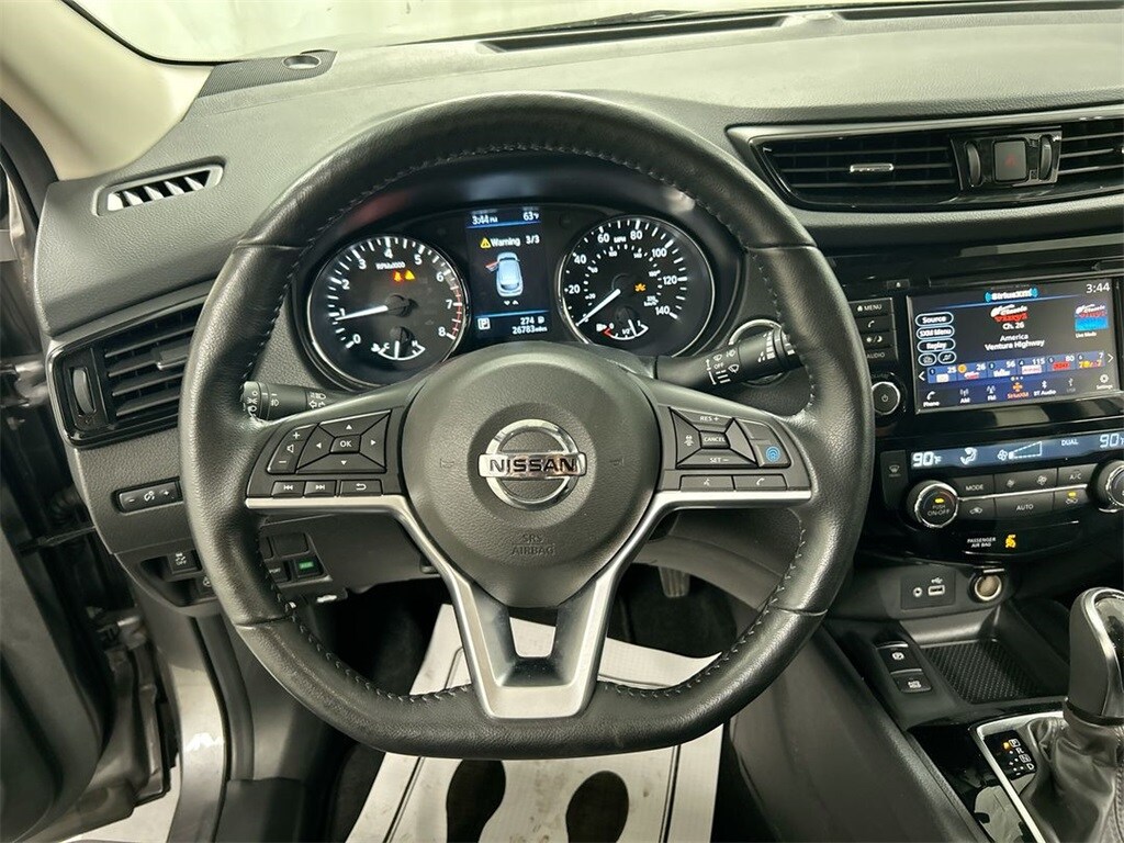 2022 Nissan Rogue Sport SV photo 4