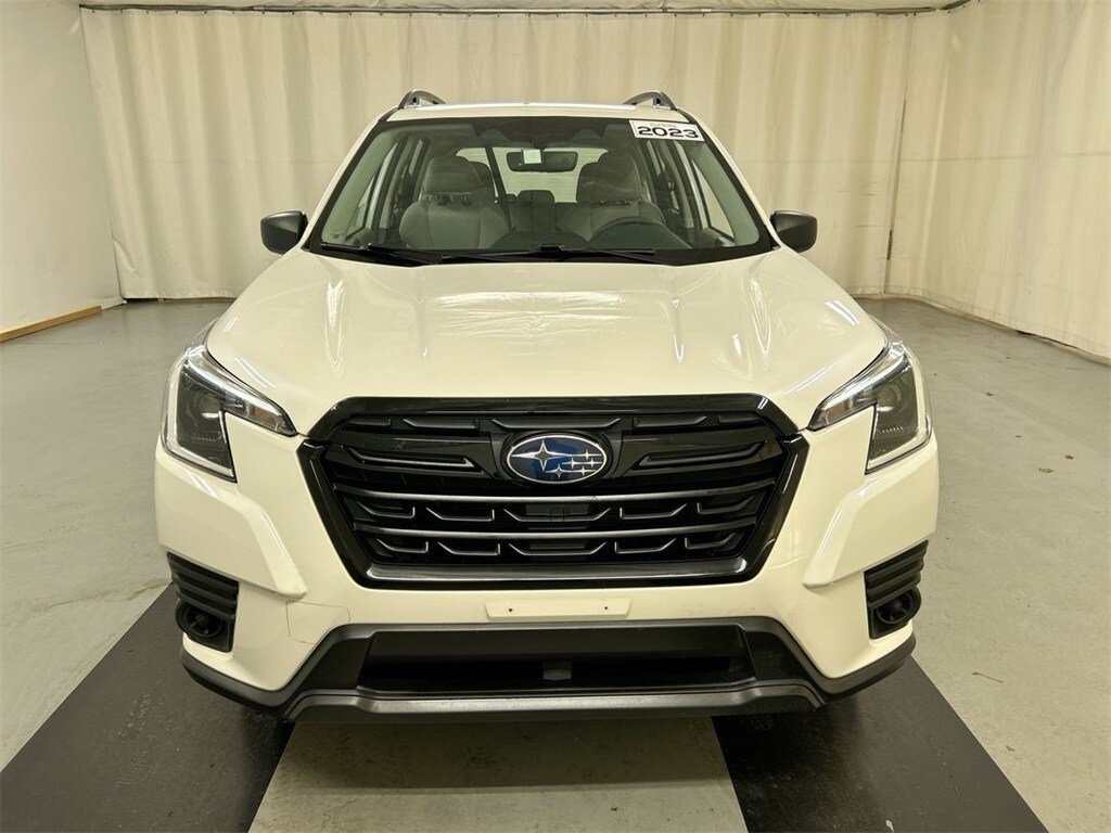 2023 Subaru Forester Base photo 3