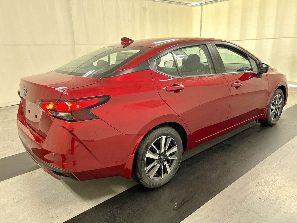 New 2025 Nissan Versa 1.6 SV Sedan