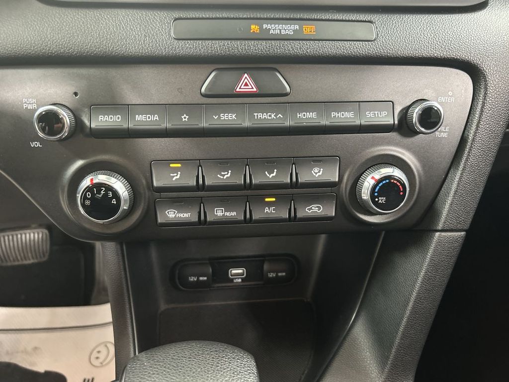 2020 Kia Sportage LX - Photo 16