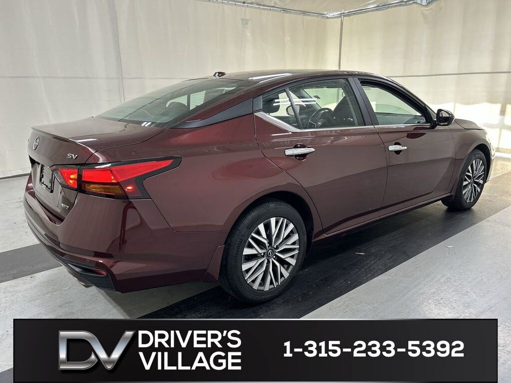 Used 2024 Nissan Altima 2.5 SV Sedan