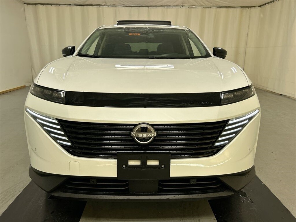 2025 Nissan Murano SL photo 2