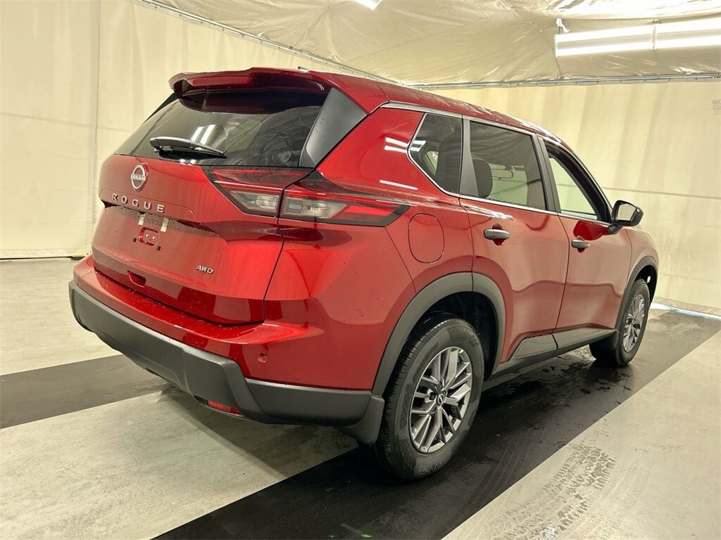2025 Nissan Rogue S photo 2