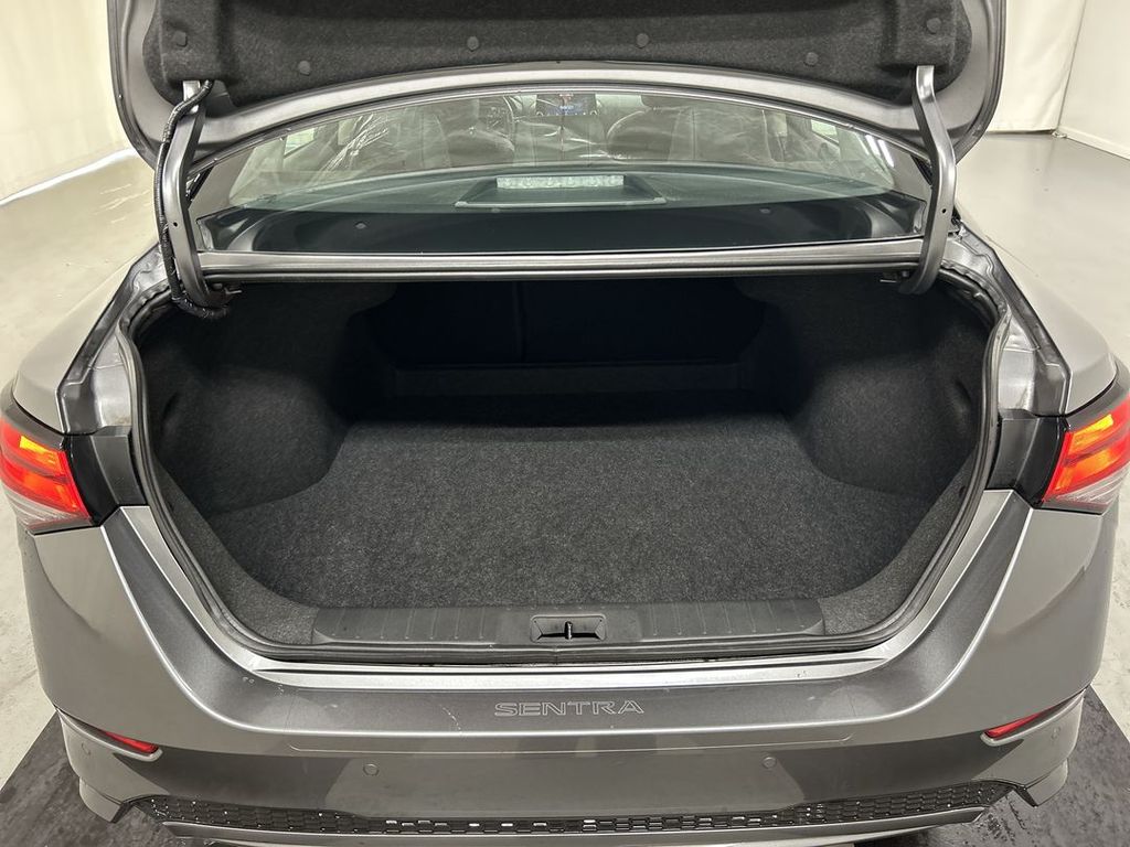 2023 Nissan Sentra SR - Photo 22