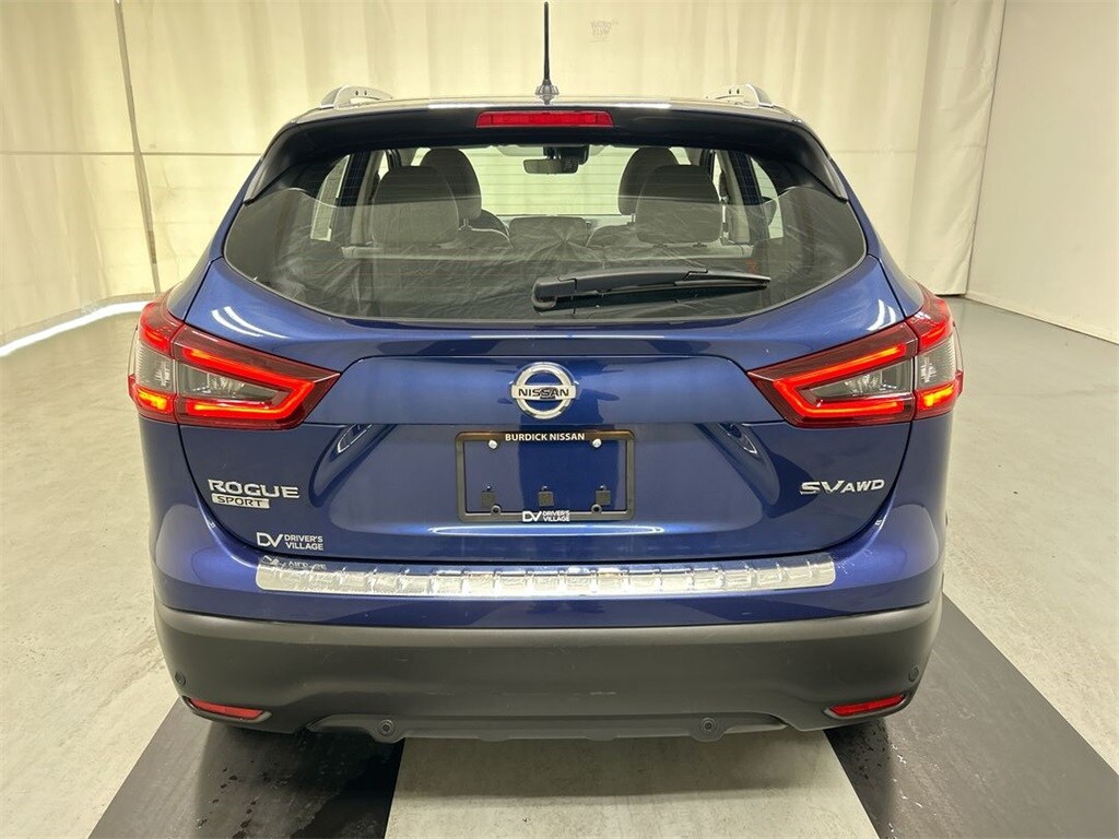 2022 Nissan Rogue Sport SV photo 3