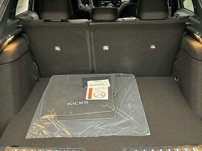 2025 Nissan Kicks SV AWD - Photo 21