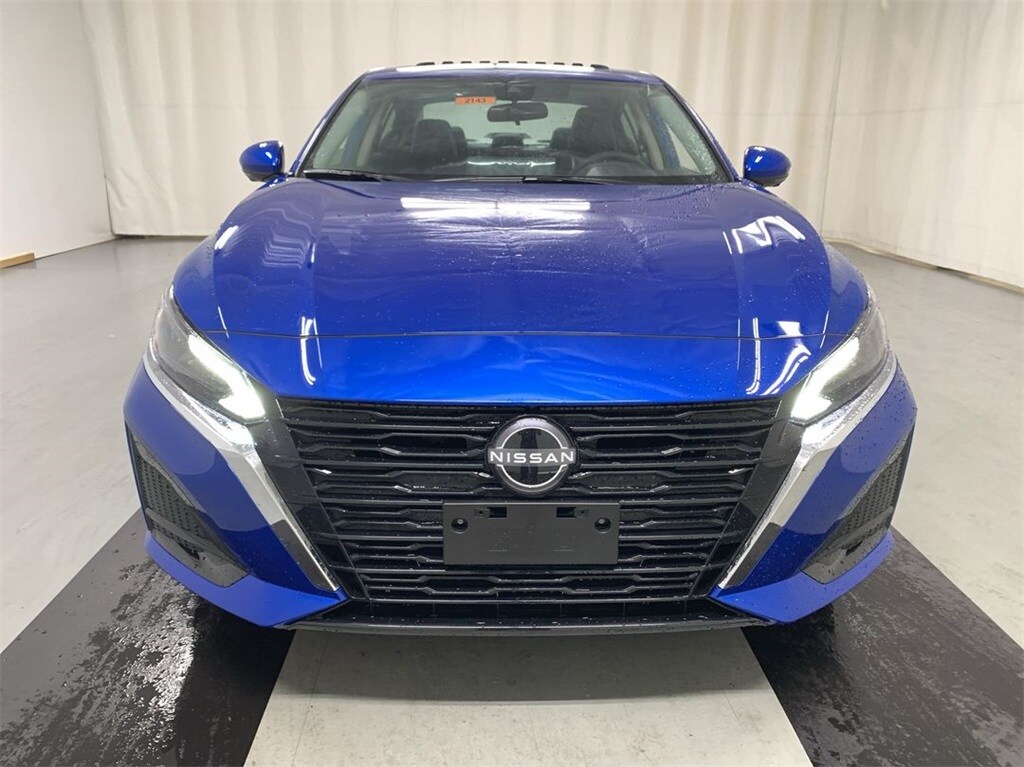 2025 Nissan Altima 2.5 SL photo 3