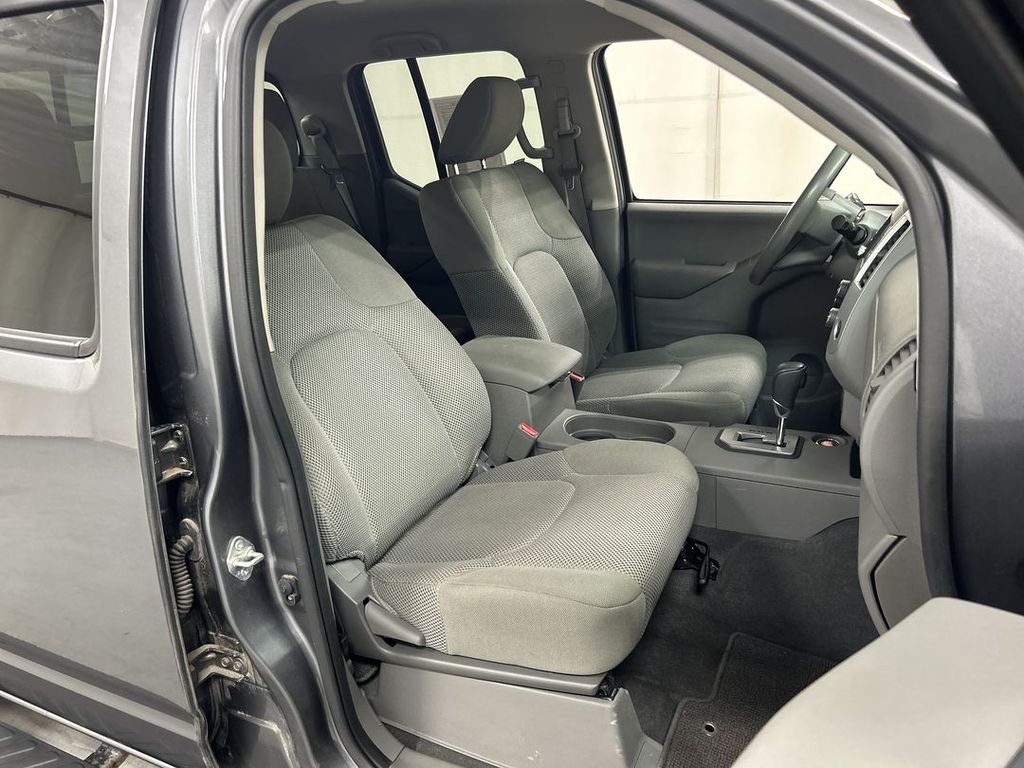 2021 Nissan Frontier SV - Photo 22