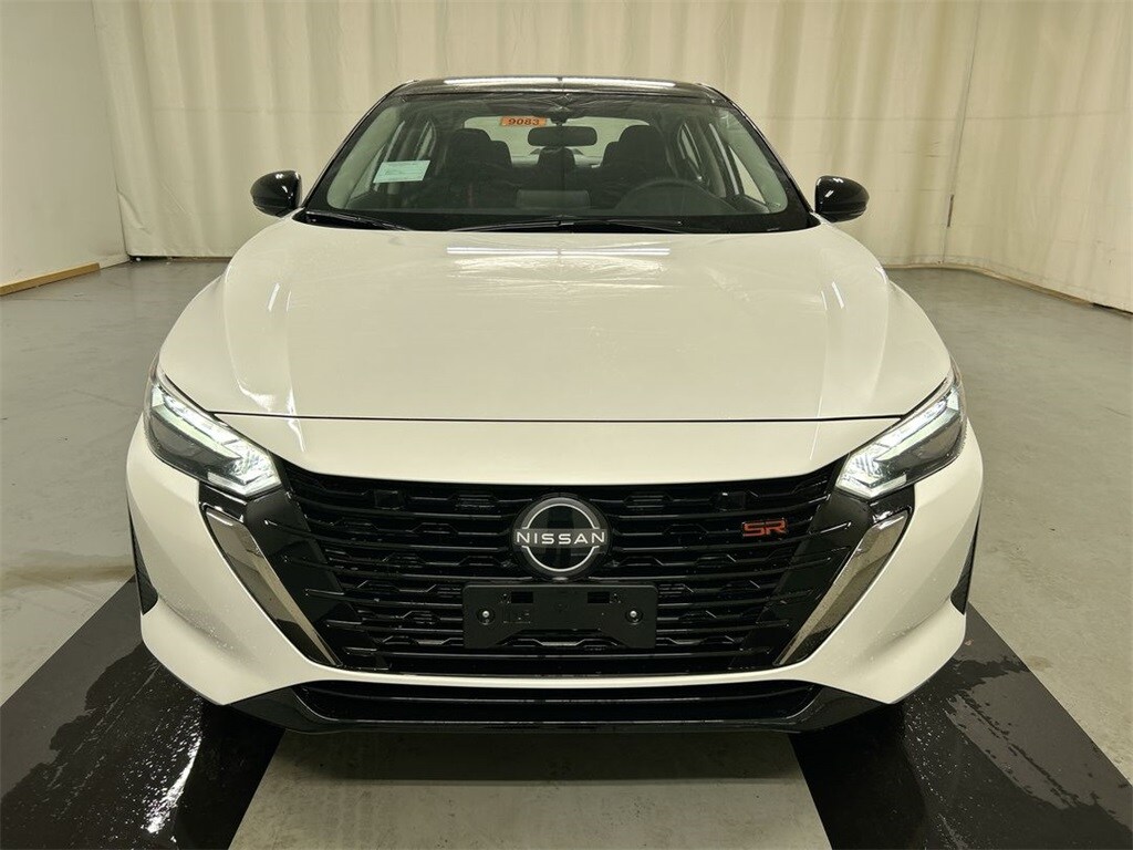 2025 Nissan Sentra SR photo 3