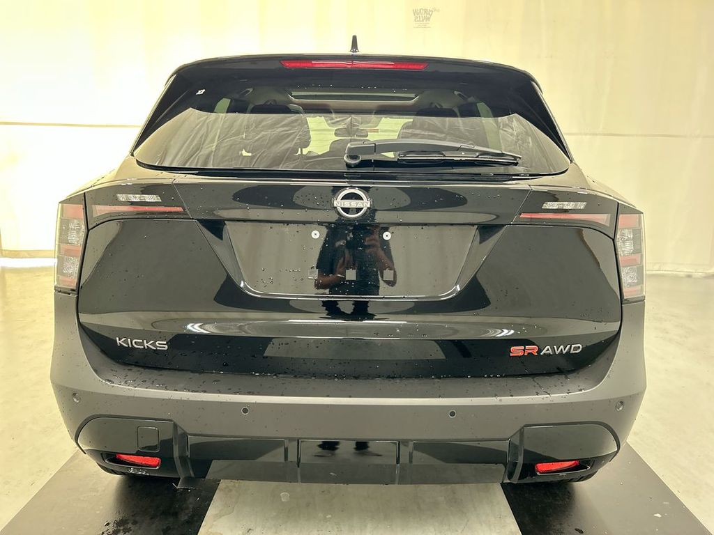 2025 Nissan Kicks SR AWD - Photo 9