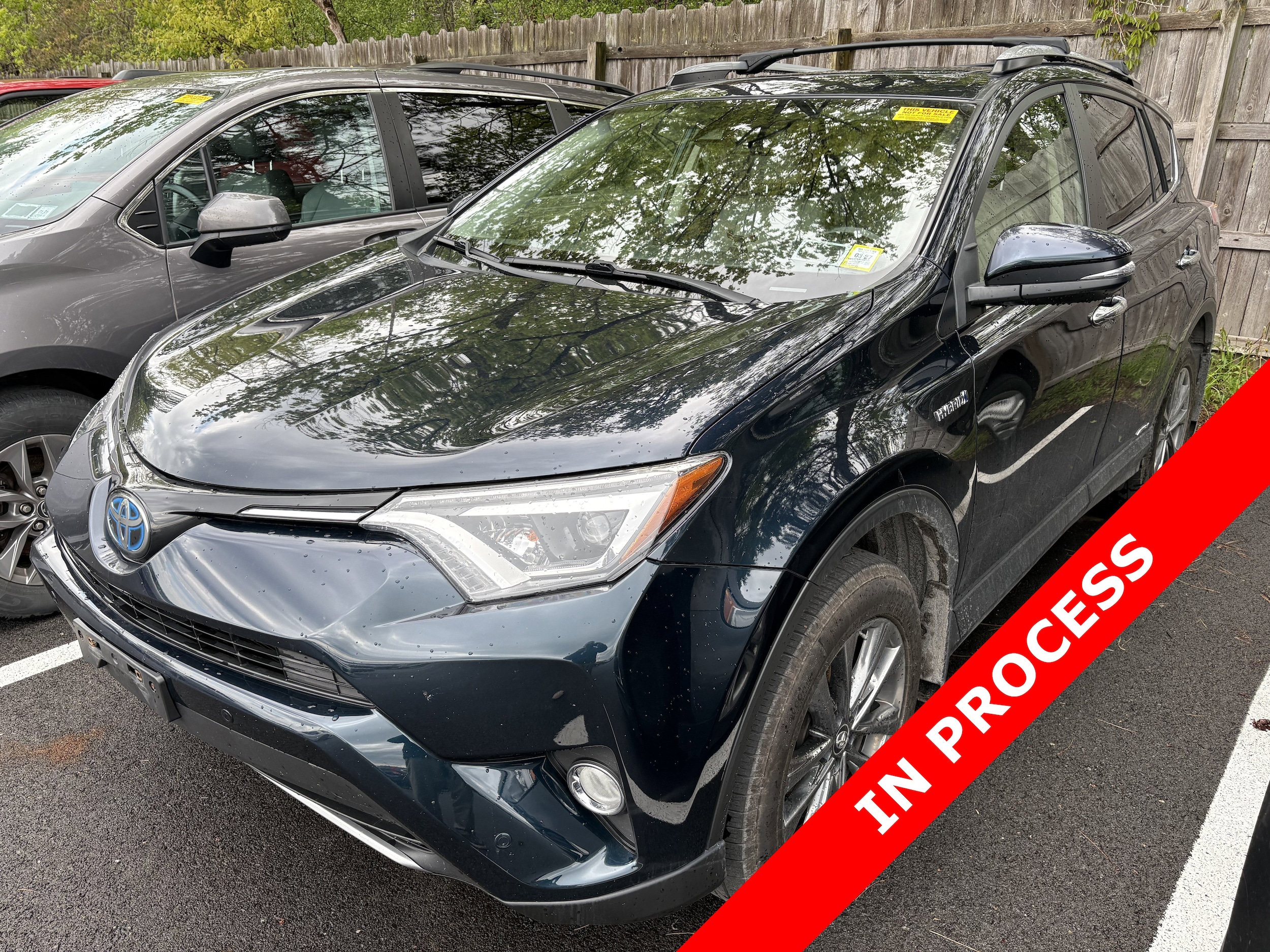 2018 Toyota RAV4 Hybrid Limited AWD's photo