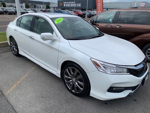 Used 2016 Honda Accord Touring with VIN 1HGCR3F97GA004000 for sale in Cicero, NY