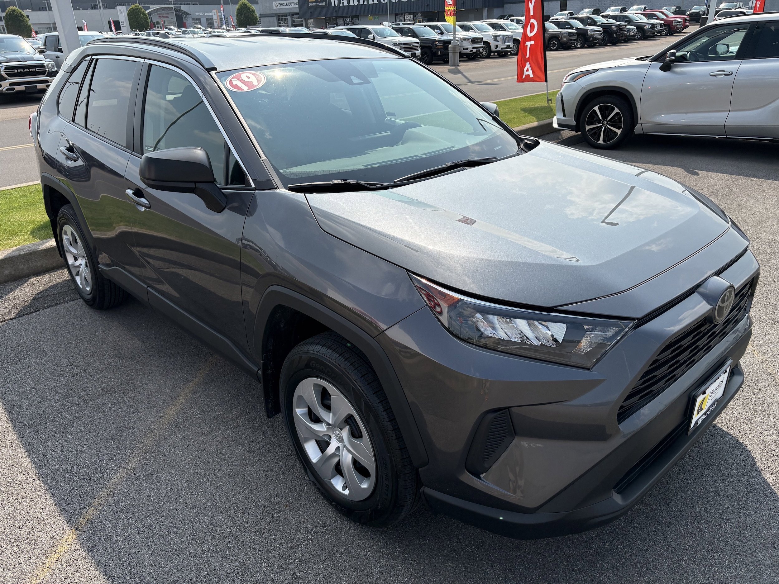 Used 2019 Toyota RAV4 LE with VIN 2T3F1RFV6KC008716 for sale in Cicero, NY