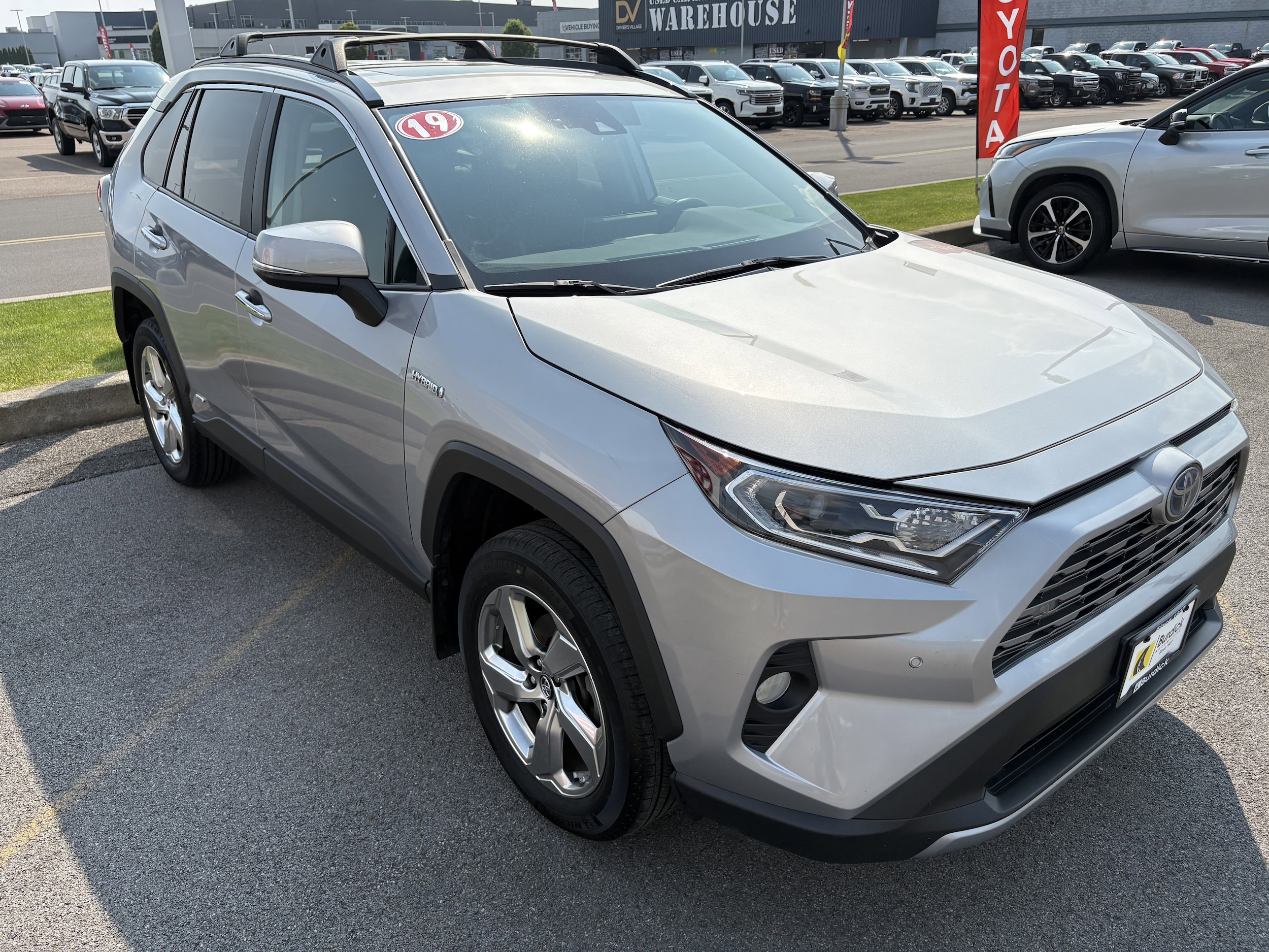 Used 2019 Toyota RAV4 Limited with VIN 2T3DWRFV1KW014723 for sale in Cicero, NY