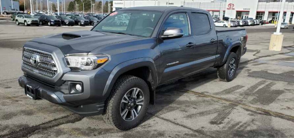 Used 2017 Toyota Tacoma TRD Sport 4x4 Double Cab 6' Bed Truck Double Cab
