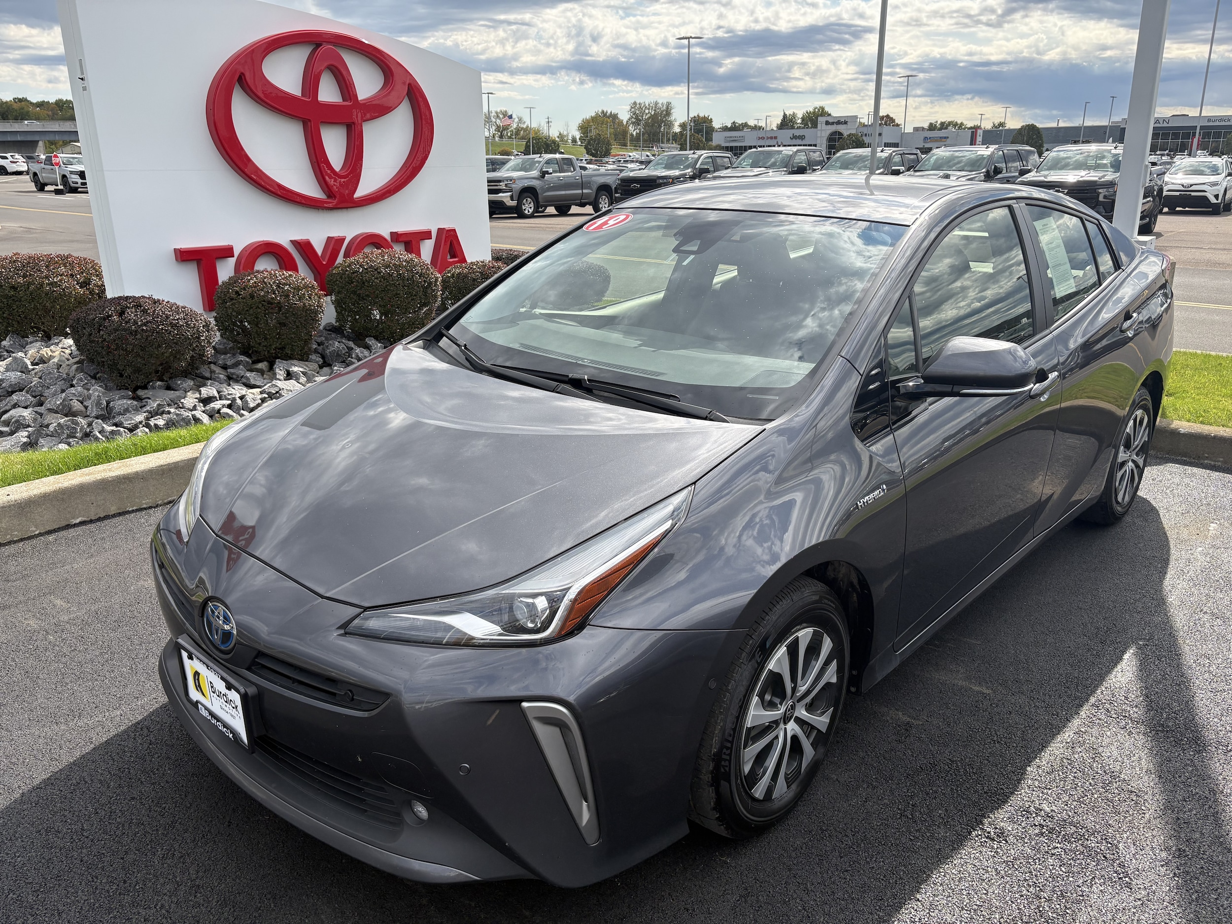 2019 Toyota Prius XLE