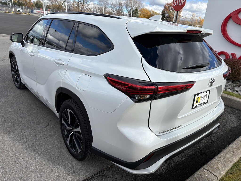 Used 2022 Toyota Highlander XSE SUV