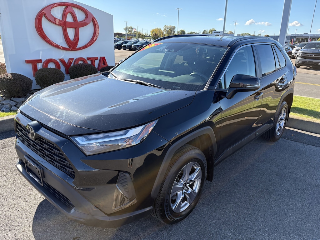 Used 2022 Toyota RAV4 XLE SUV