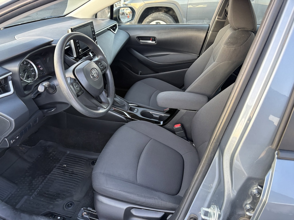 Used 2021 Toyota Corolla LE Sedan
