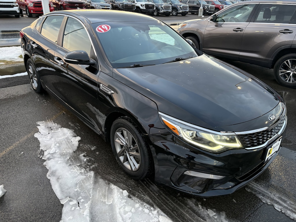 Used 2019 Kia Optima LX Sedan