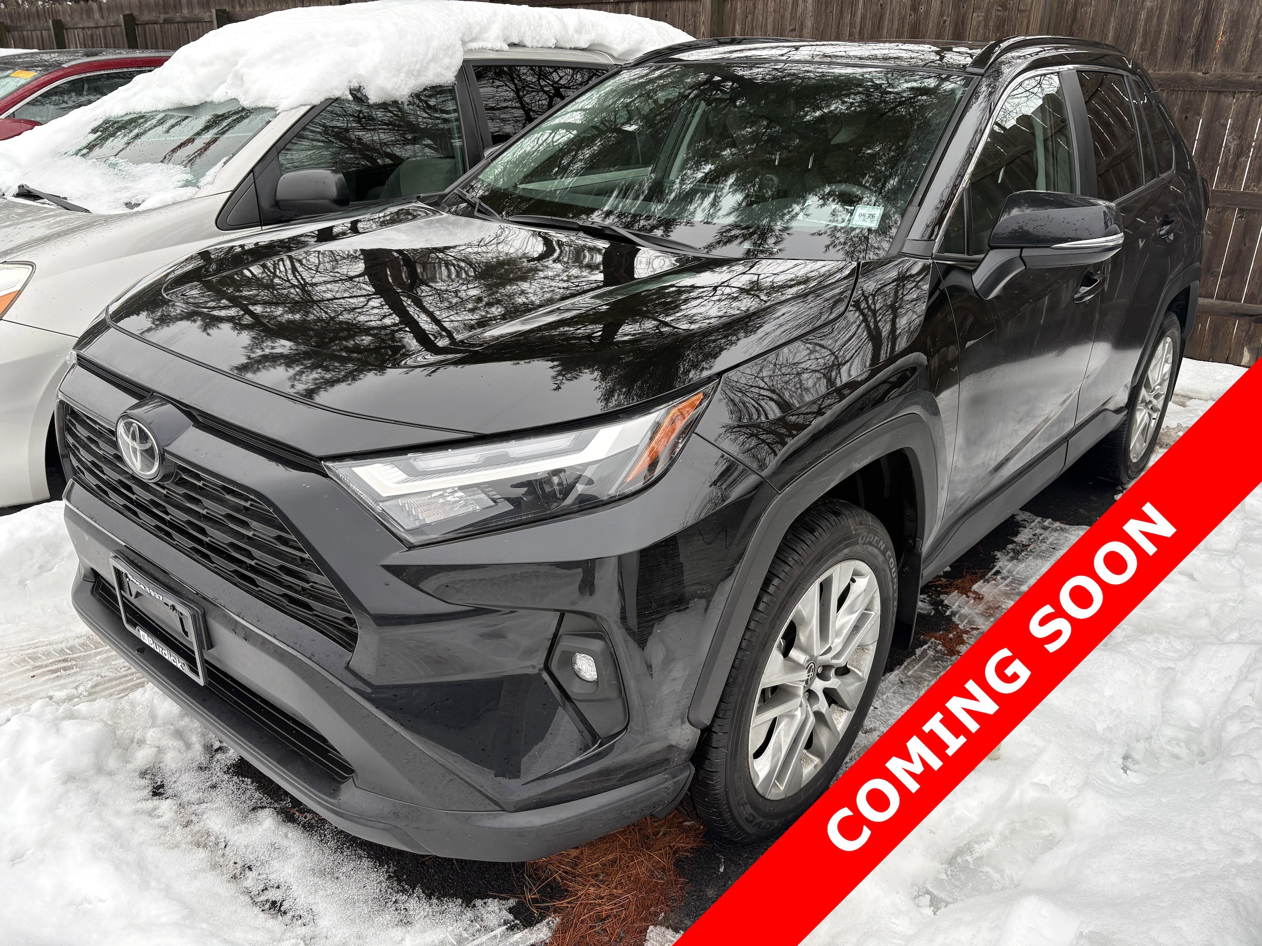2025 Toyota RAV4 XLE Premium's photo
