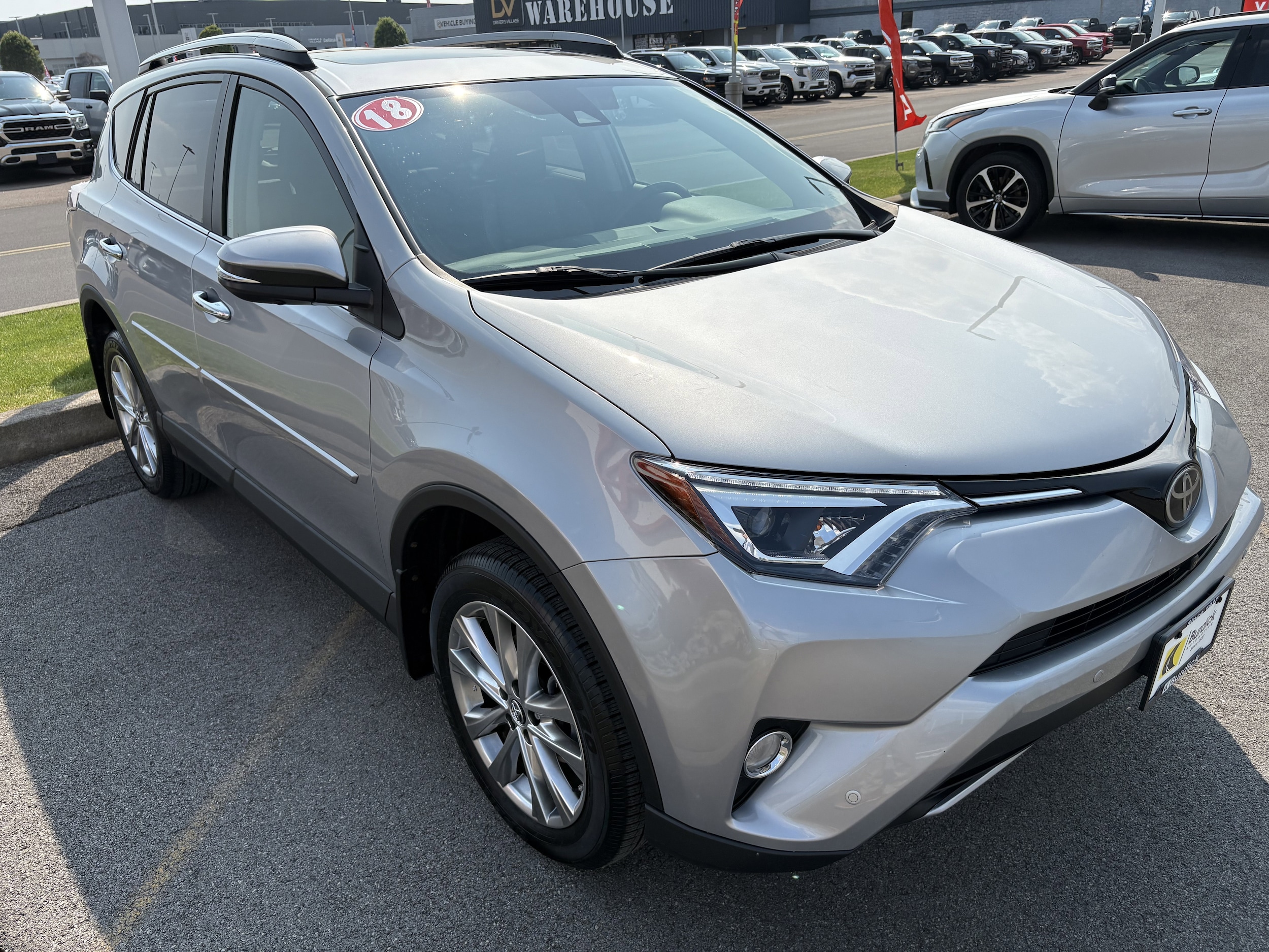 Used 2018 Toyota RAV4 Limited with VIN 2T3DFREV6JW834599 for sale in Cicero, NY
