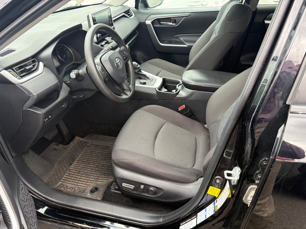 Used 2021 Toyota RAV4 Hybrid XLE SUV