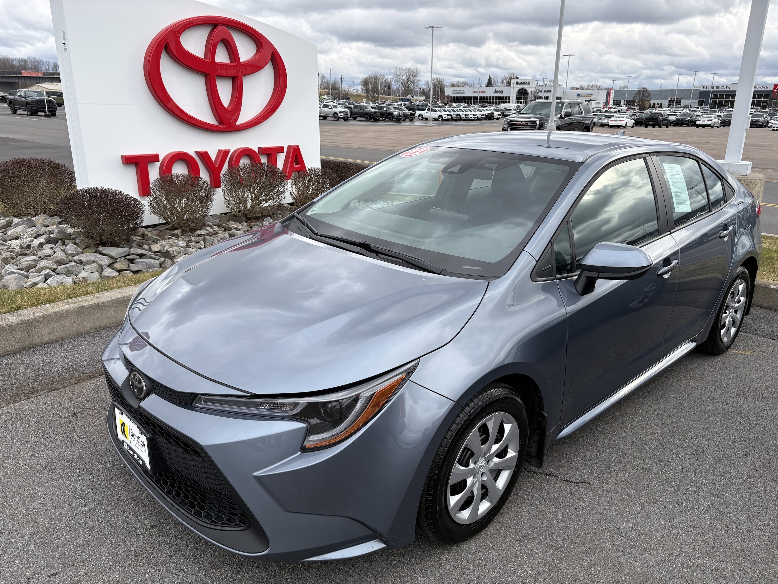 2022 Toyota Corolla LE