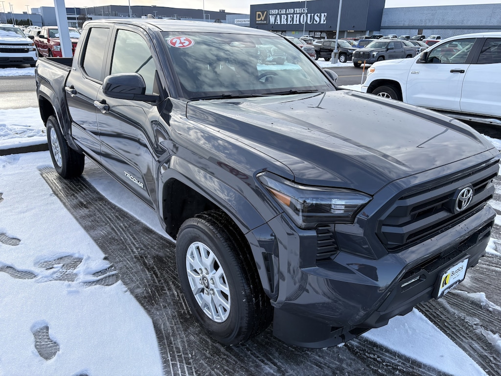Used 2025 Toyota Tacoma SR5 Truck Double Cab
