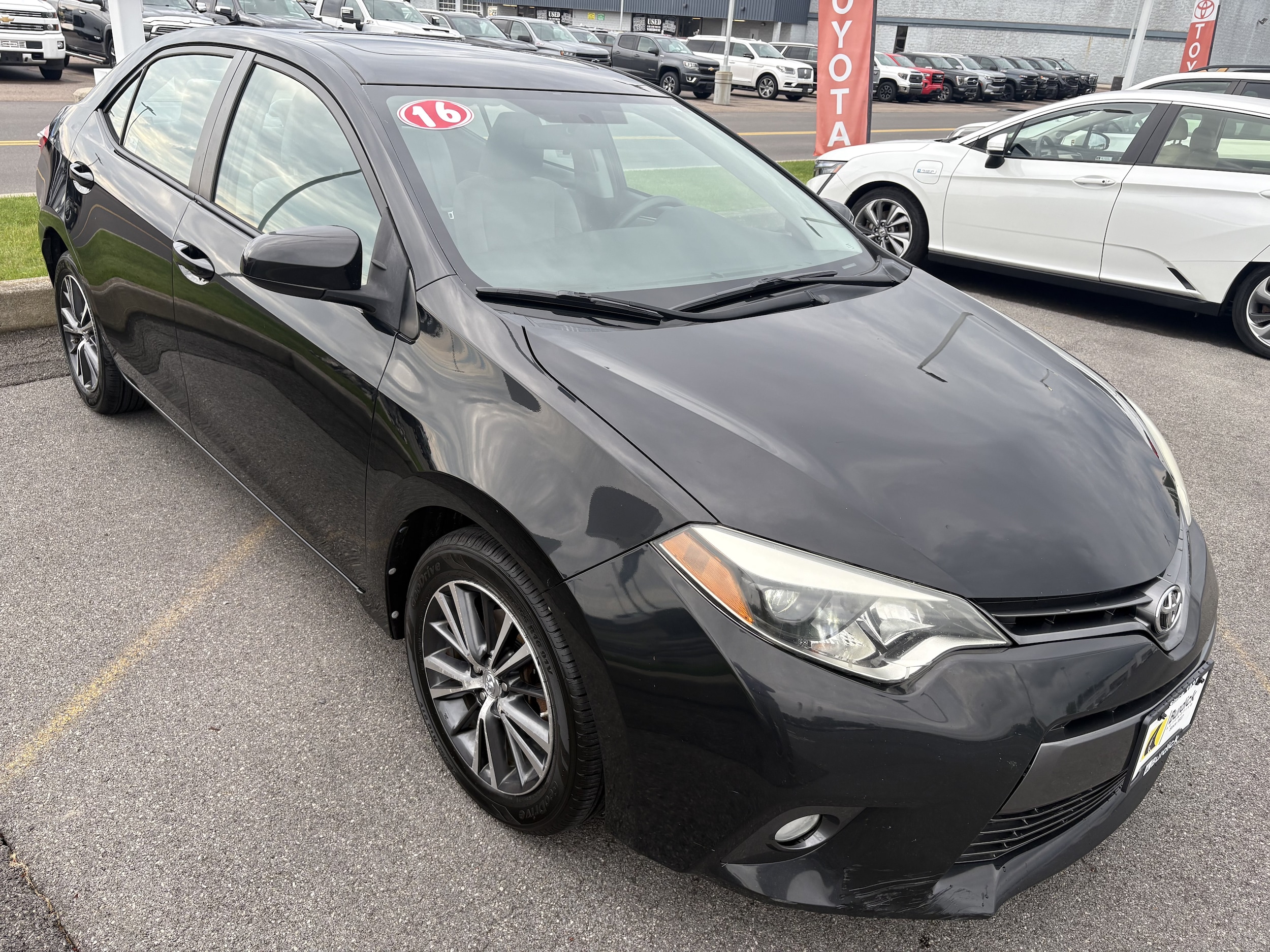 Used 2016 Toyota Corolla LE Plus with VIN 2T1BURHE9GC605815 for sale in Cicero, NY