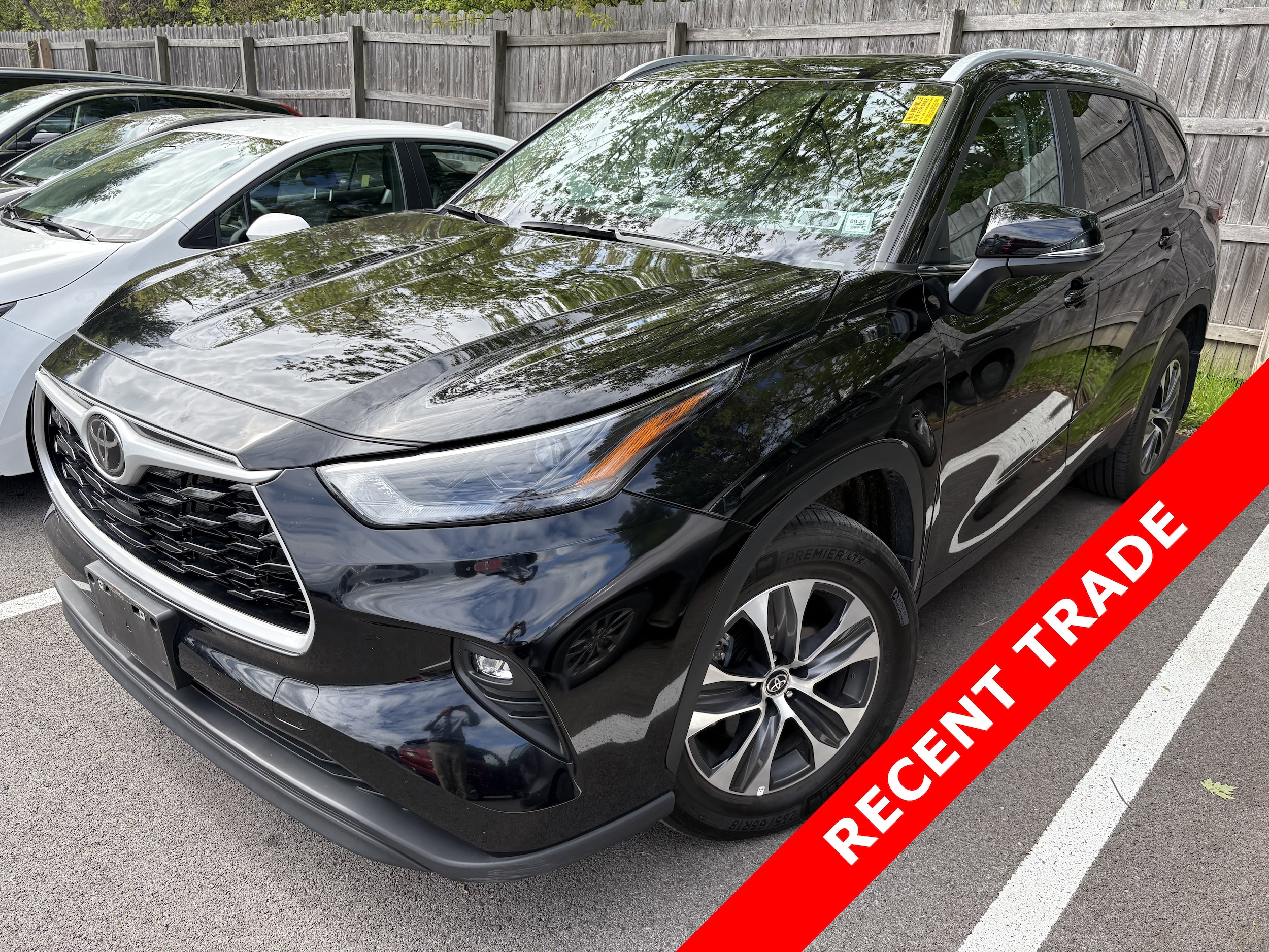 2024 Toyota Highlander XLE AWD's photo