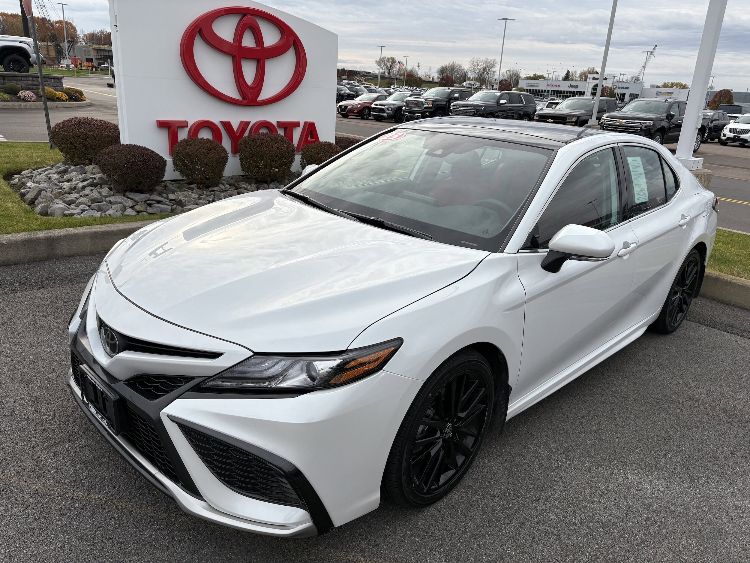 2023 Toyota Camry XSE's photo