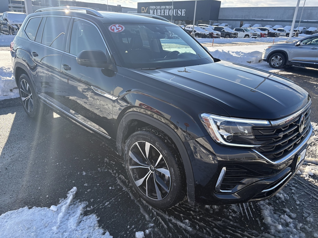 Used 2025 Volkswagen Atlas 2.0T SEL Premium R-Line SUV