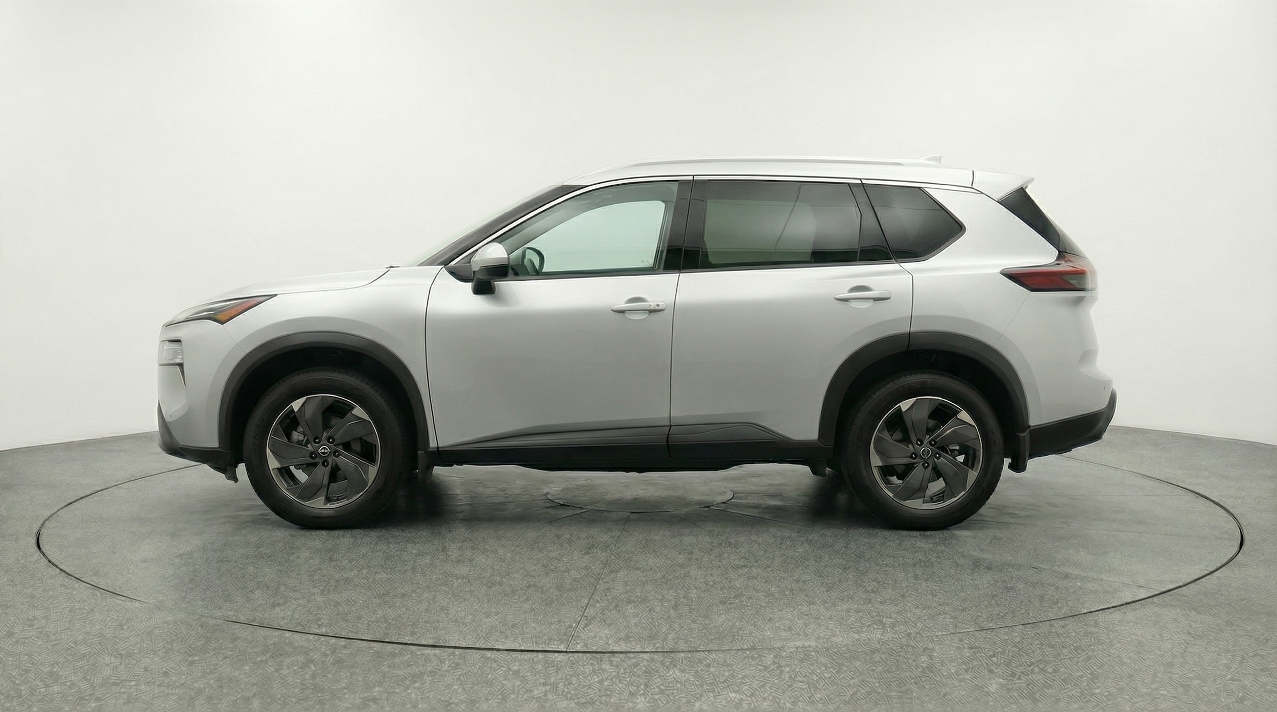 Thumbnail: 2025 Nissan Rogue - 4