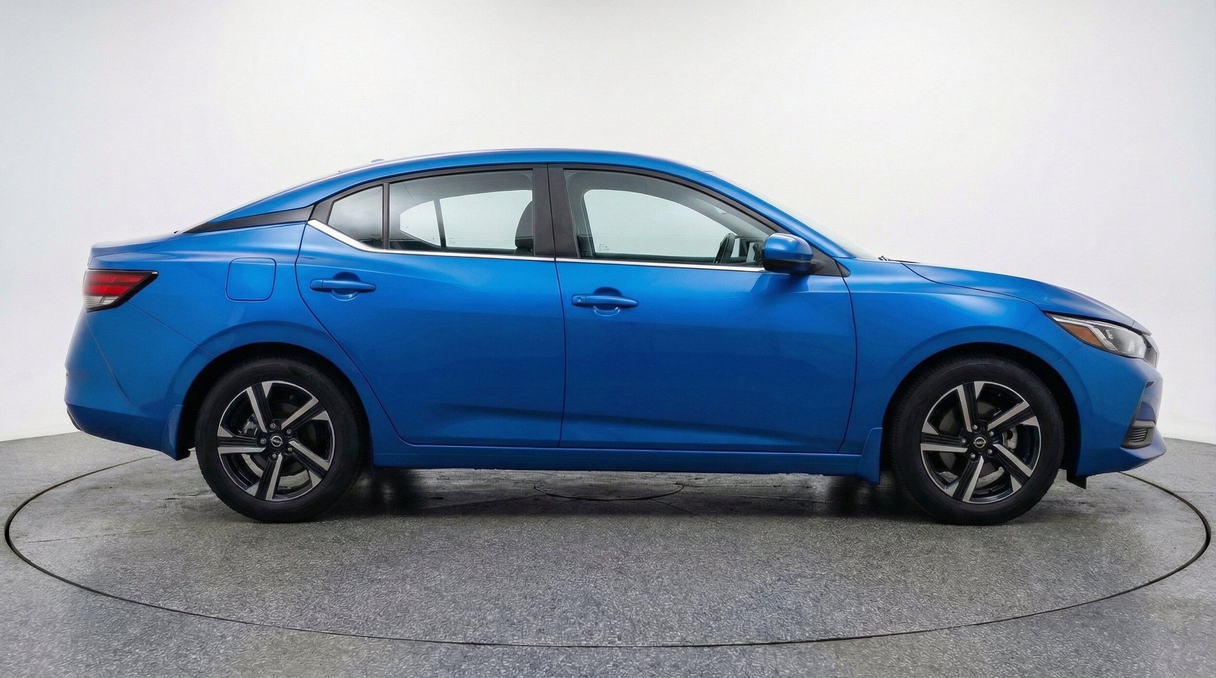 Thumbnail: 2025 Nissan Sentra - 11
