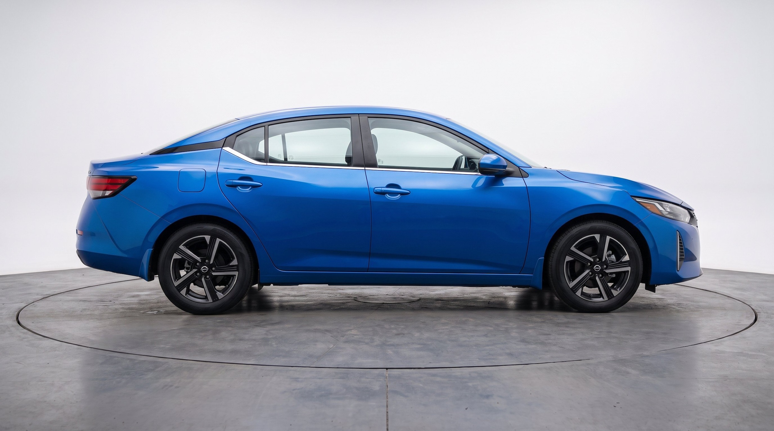 Thumbnail: 2025 Nissan Sentra - 11