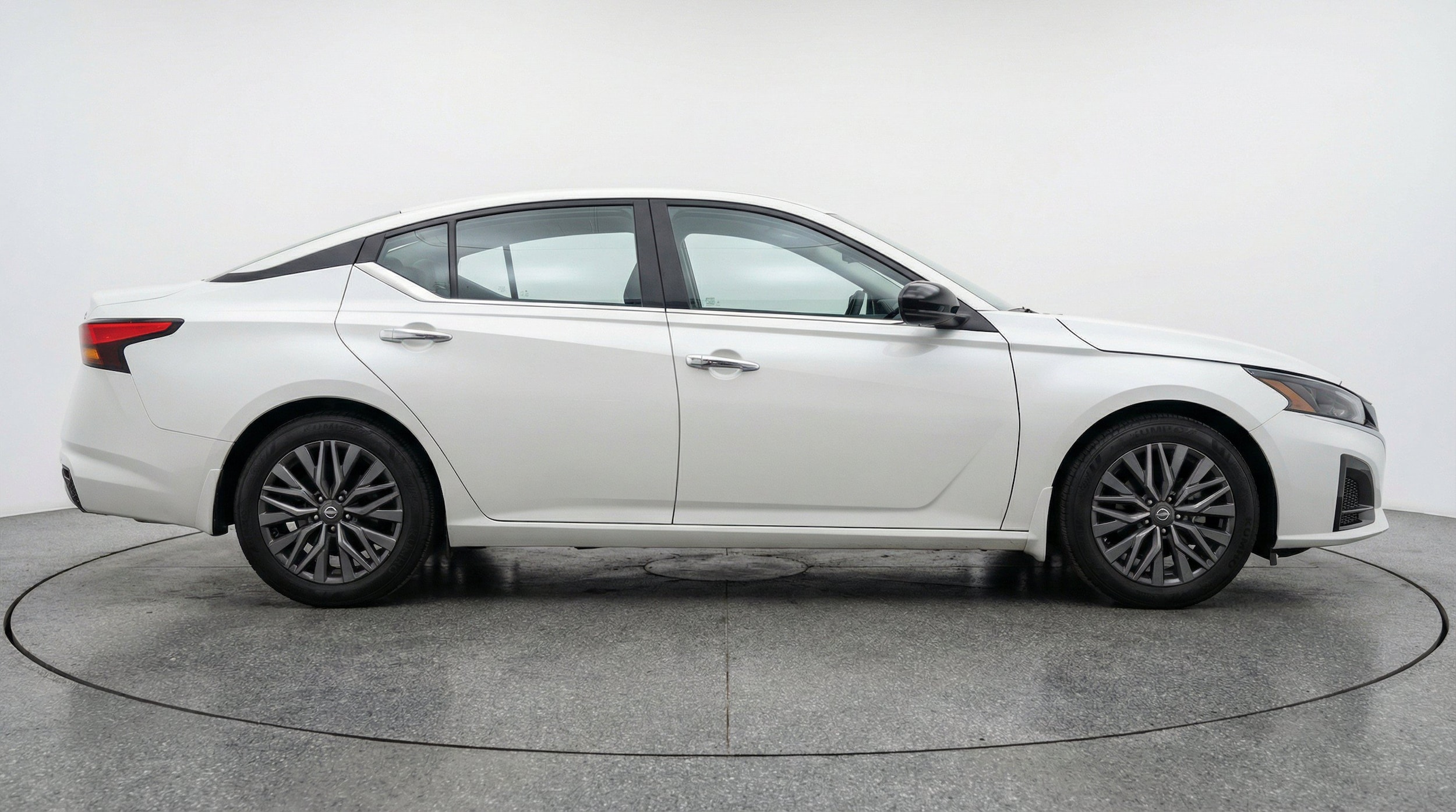 Thumbnail: 2025 Nissan Altima - 11