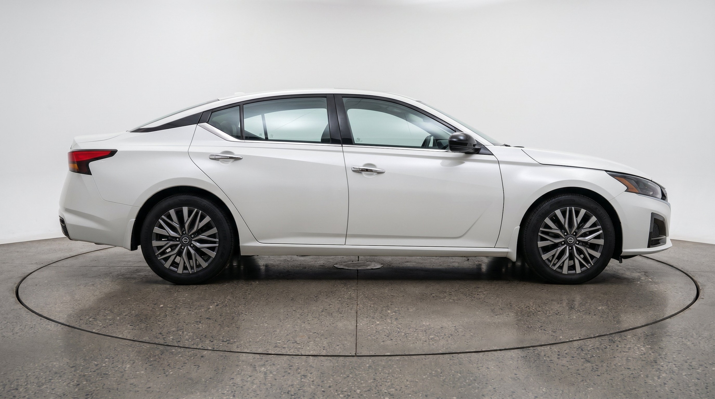 Thumbnail: 2025 Nissan Altima - 11