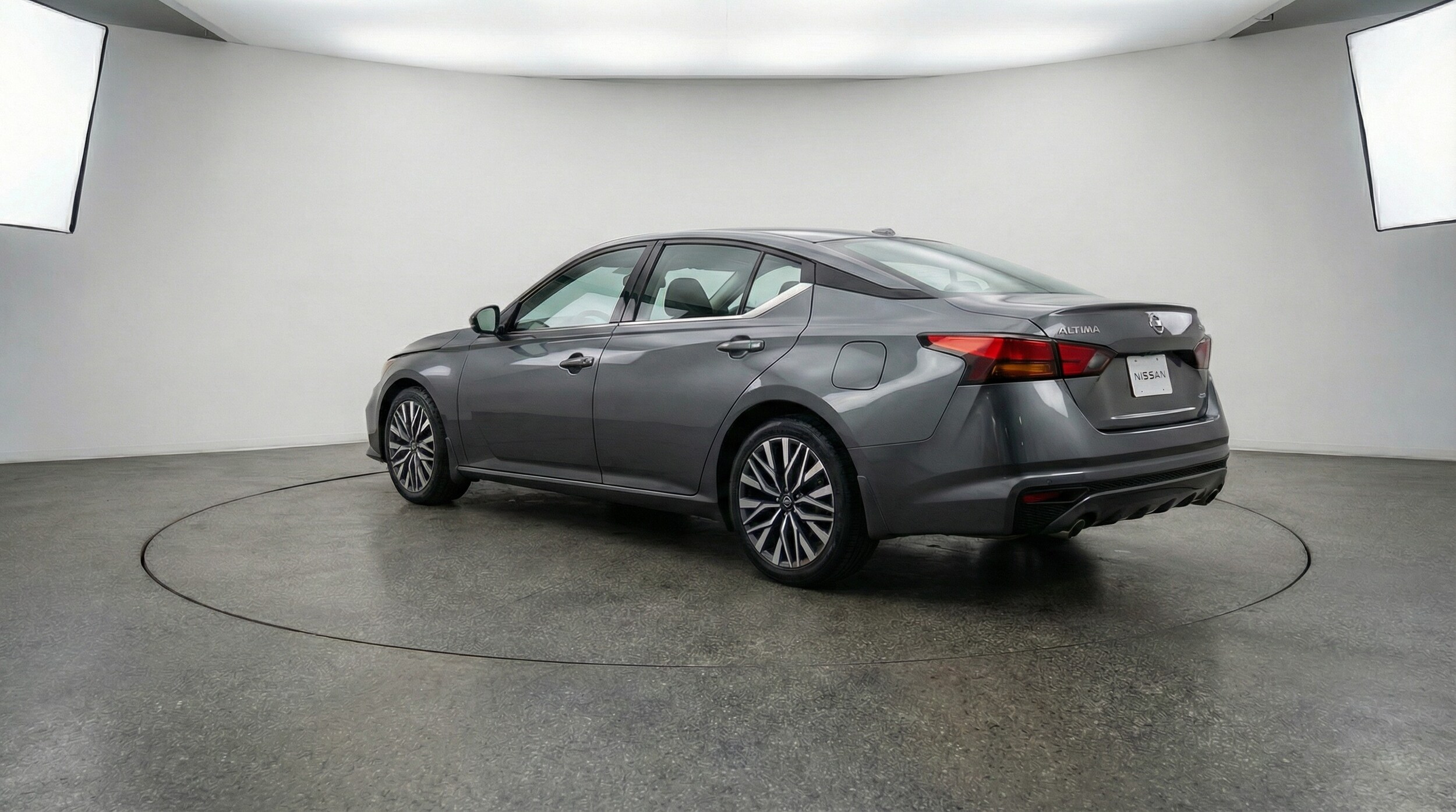 Thumbnail: 2025 Nissan Altima - 5